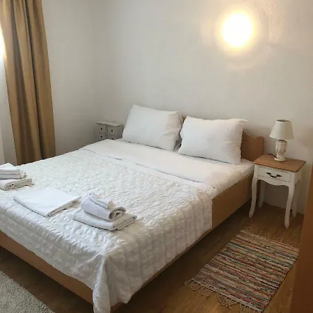Apartman Bee Apartment